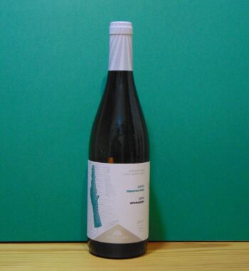 Lyrarakis whit Thrapsathiri Armi wine