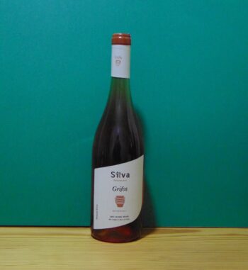 Silva Daskalaki rose wine Grifos