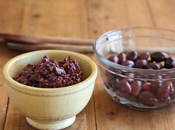 Olives & Olive Paste